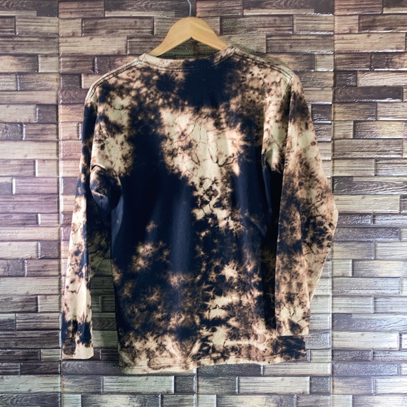 Pre Owned Aaliyah - Bleached Longsleeve - 2010s Medium Vintage T-Shirt - Picture 2 of 9